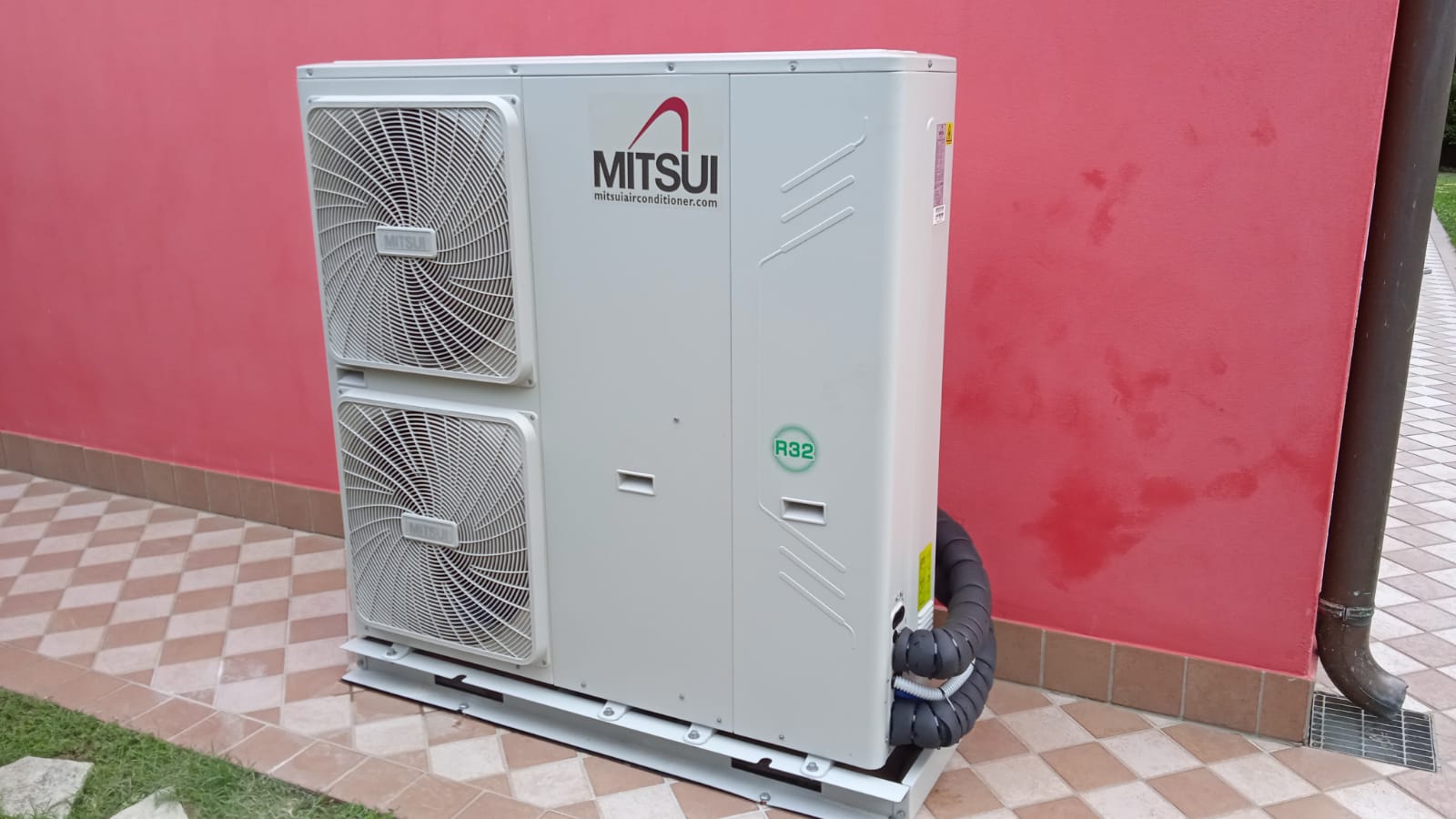 Pompa di calore aria/acqua potenza 10,3kWt